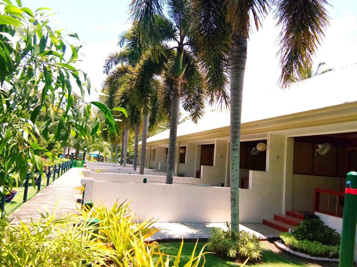 Paradise Island Park & Beach Resort Samal Esterno foto