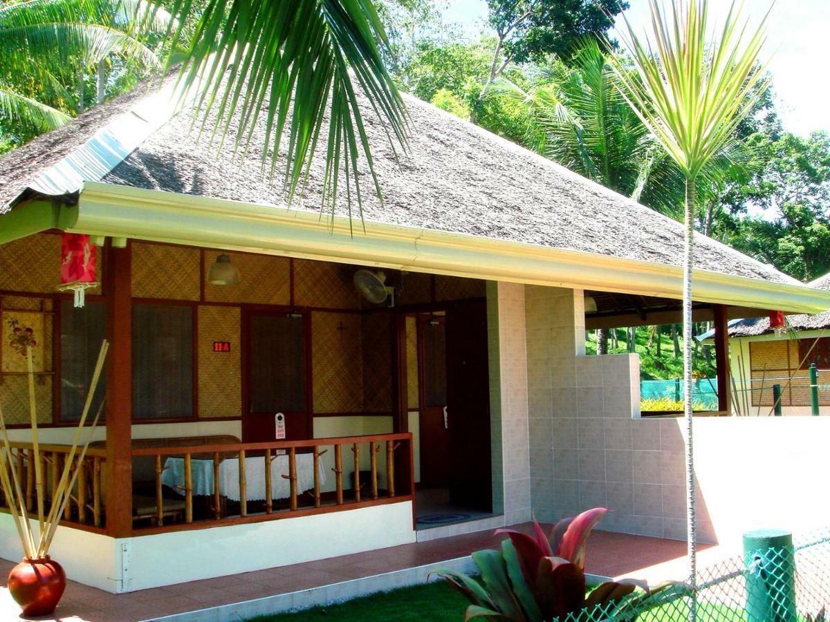 Paradise Island Park & Beach Resort Samal Esterno foto