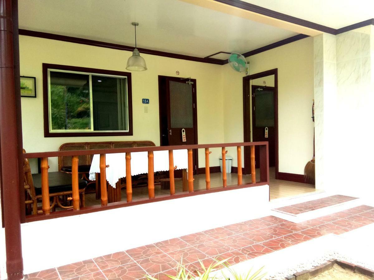 Paradise Island Park & Beach Resort Samal Esterno foto