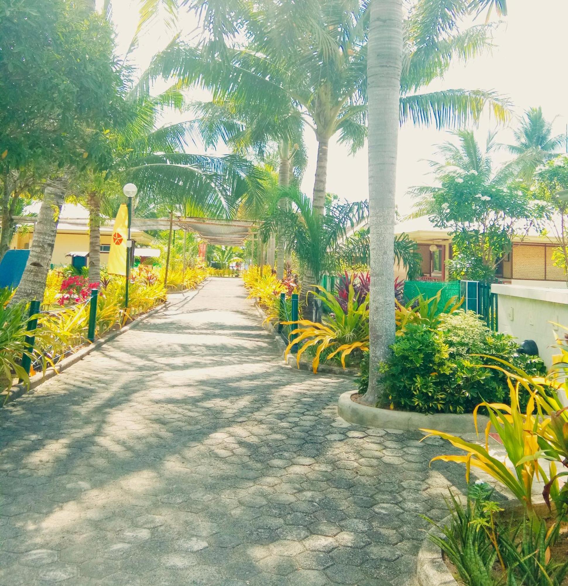 Paradise Island Park & Beach Resort Samal Esterno foto